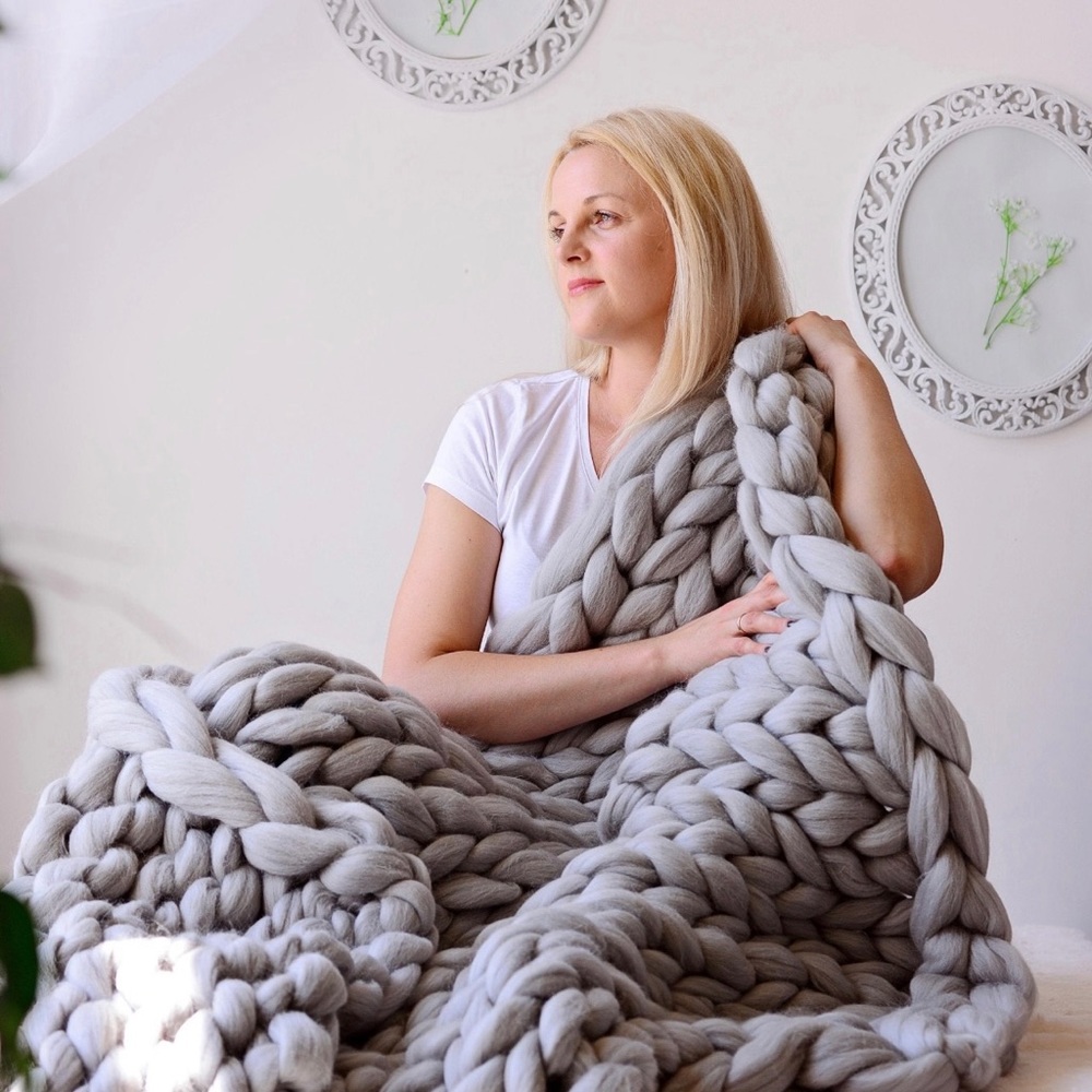 Dark Grey Chunky Knit Blanket